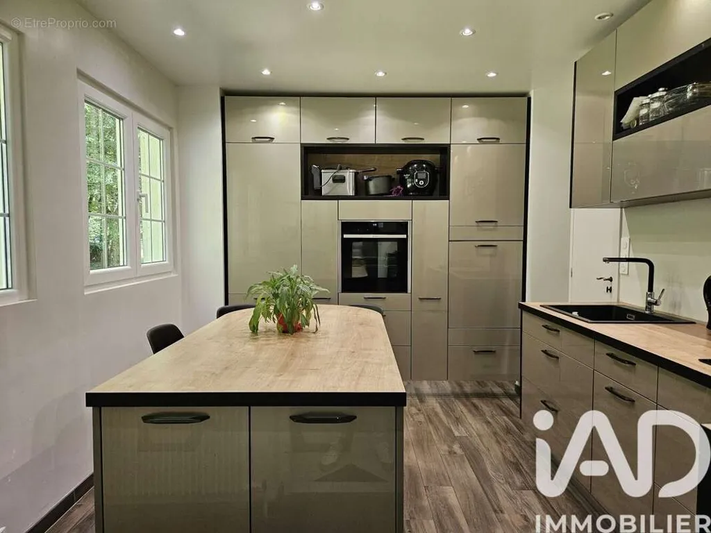Maison 7 pièces à Abondant