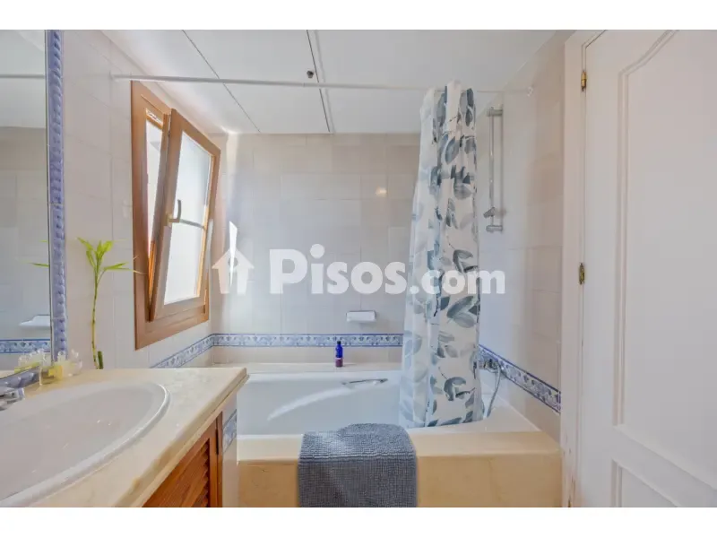 Badezimmer - Penthouse with Sea Access in La Alcaidesa