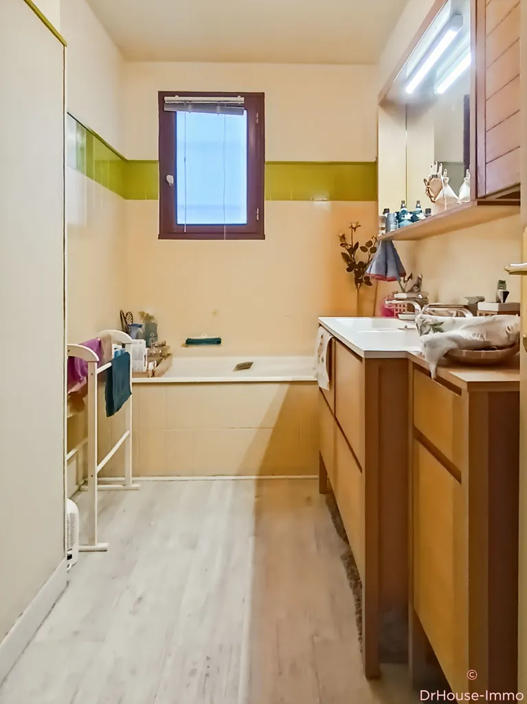 Vannitoad - Detached House with Pool in Déols