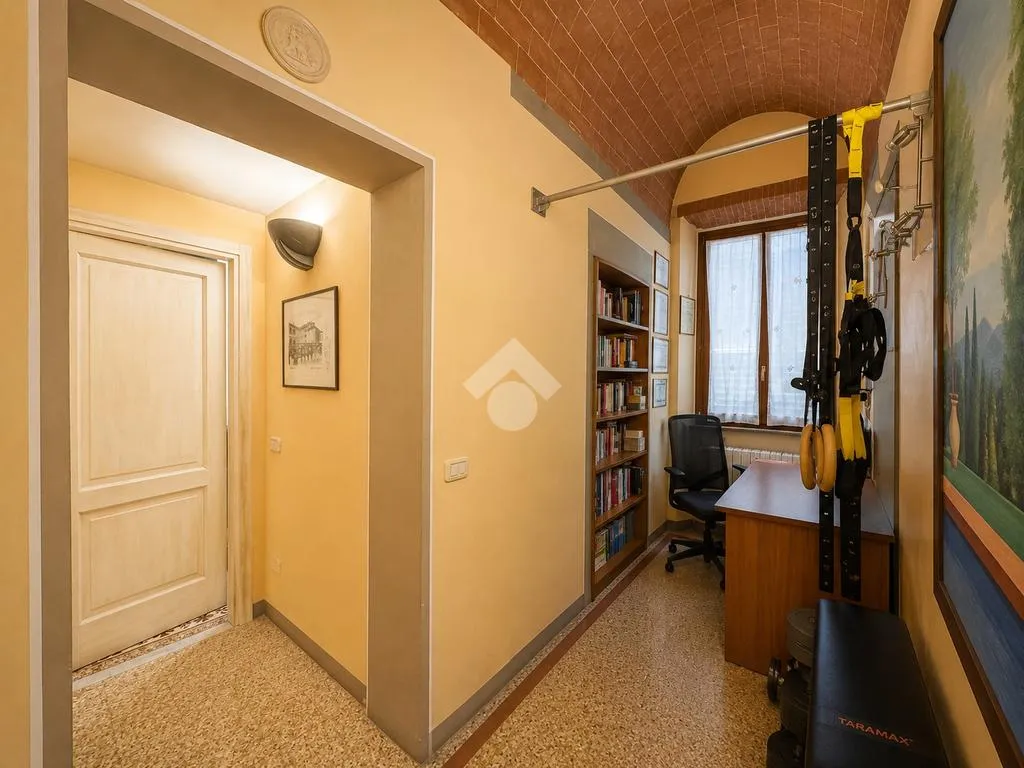 Studio - Tuscan-Style Apartment in Pontedera Centre
