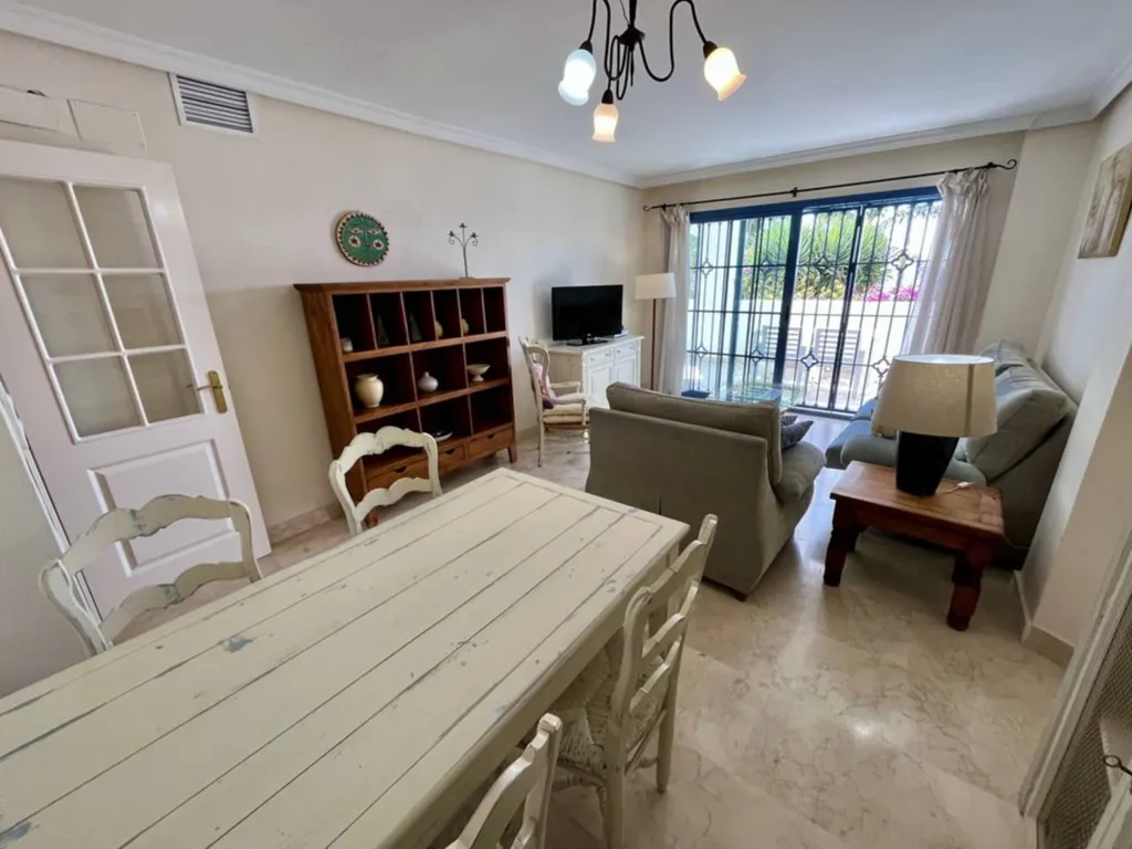 Salle à manger - Apartment with Sea View in Almuñécar