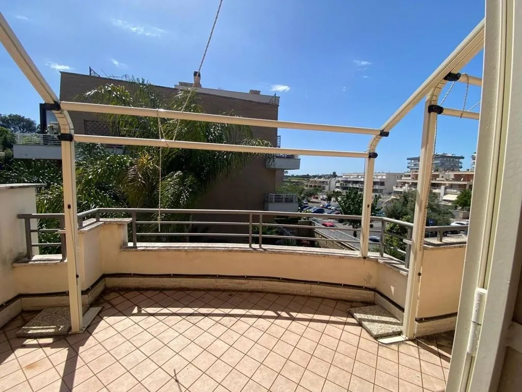 Balcone - Luxury Villa with Private Garden in Rome
