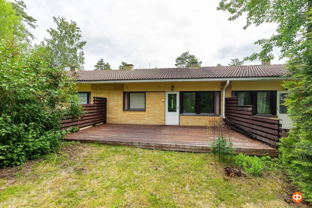 Aed - Renovated Triangular House with Sauna in Salo