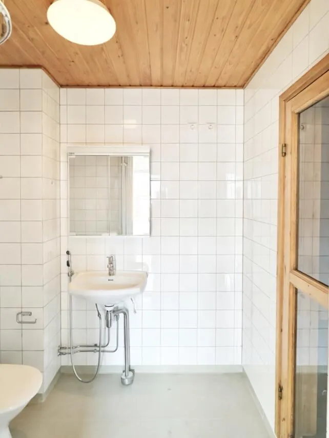 Badezimmer - One-Bedroom Apartment with Balcony in Leppävaara