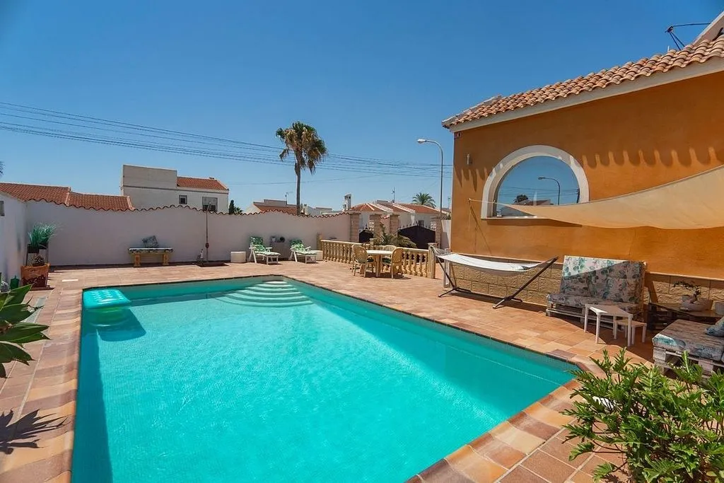 Piscina - Chalet with Pool in Ciudad Quesada