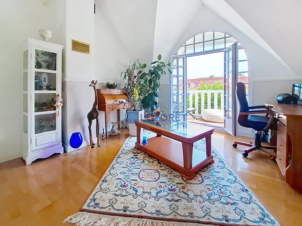 Elutuba - Secluded House with Garden in Serris