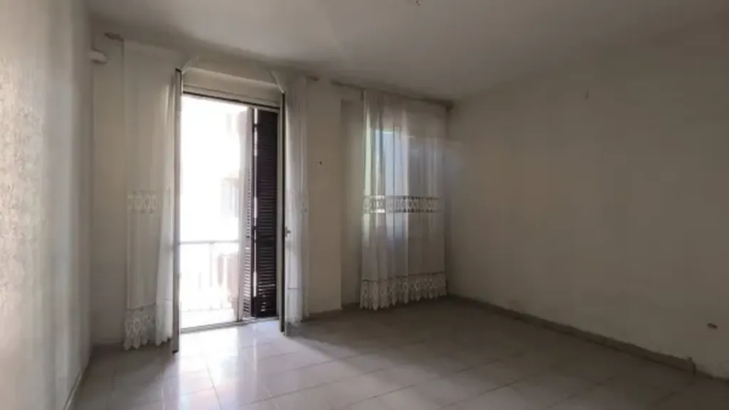 Toad - Bright Trilocale with Balcony in Cosenza