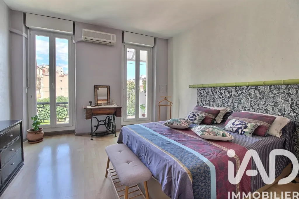 Chambres - Appartement T4 avec Balcon à Marseille-7e