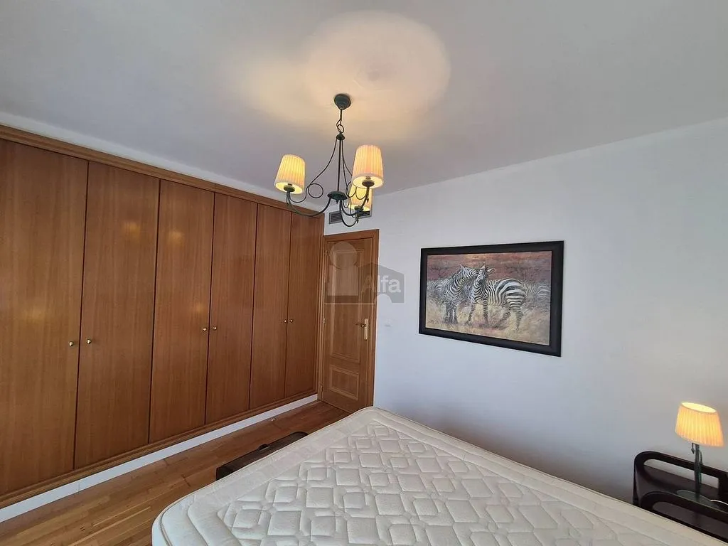Bedrooms - 1-Bed Flat with Garden on Avenida Francia