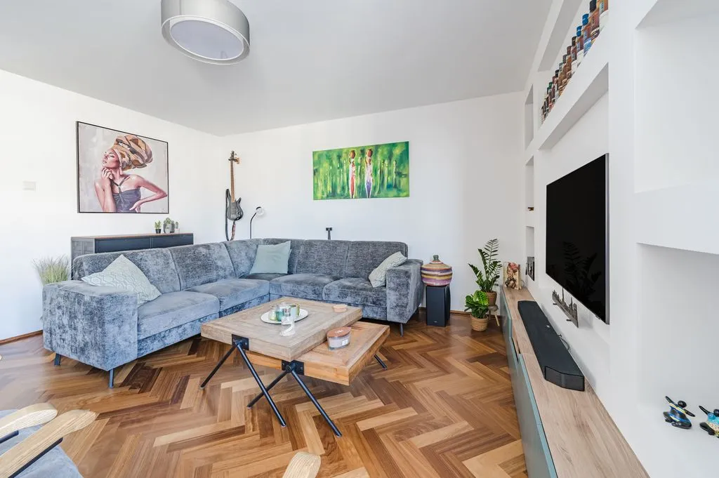 Soggiorno - Maisonette with Garden Access in Vlaardingen