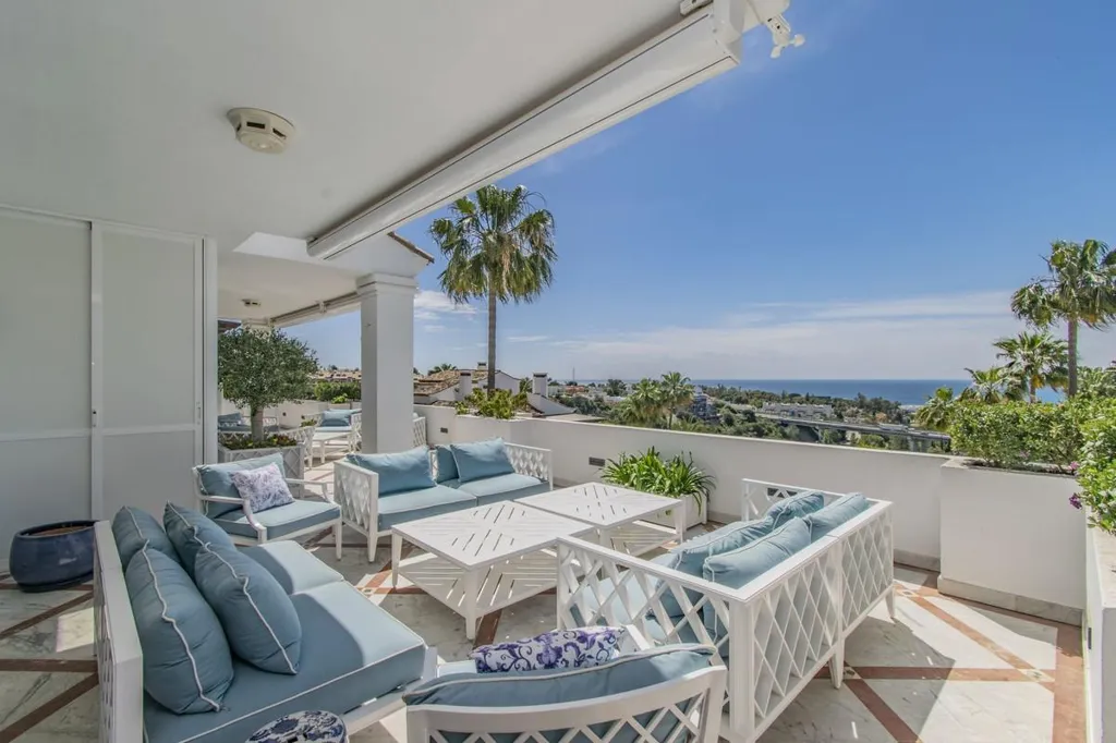 Terrass - Luxury Apartment with Sea Views in Marbella