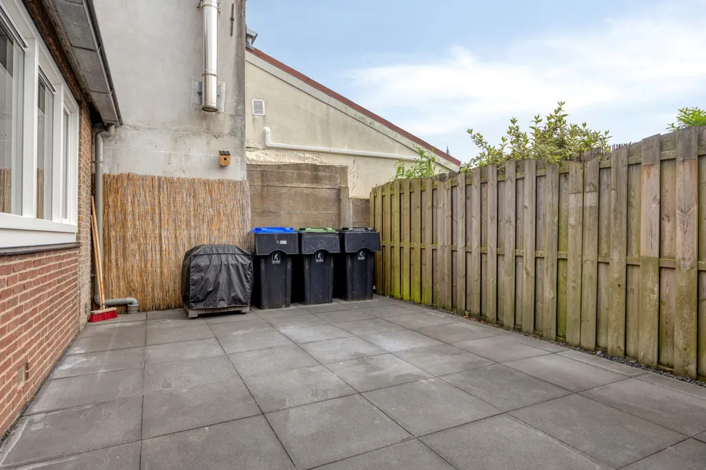 Jardin - Corner House with Garden in Dirksland