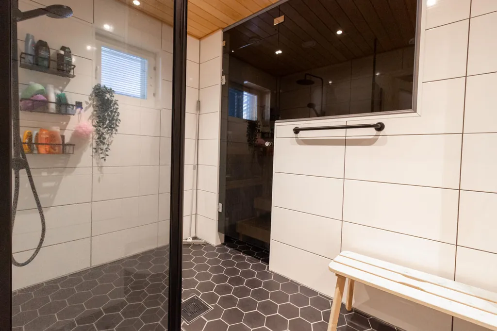 Salles de bain - Modern Bungalow with Sauna in Quiet Area