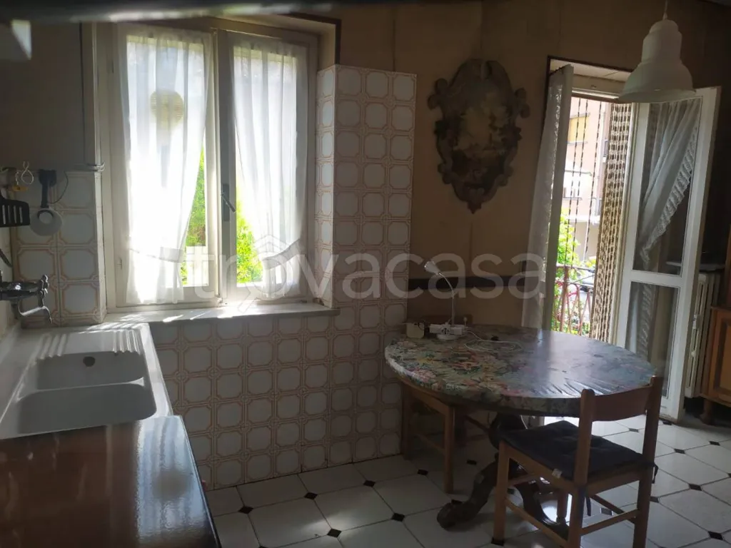 Cuisine - Apartment with Balcony in Savigliano Centre