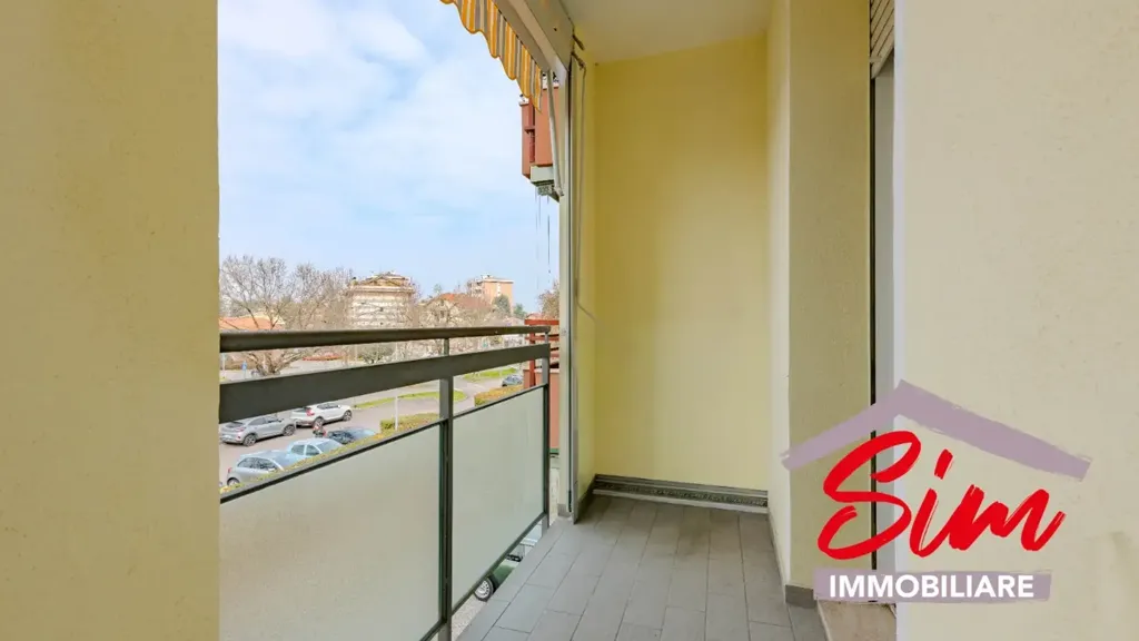 Balcon - Four-room Flat with Balcony in San Paolo