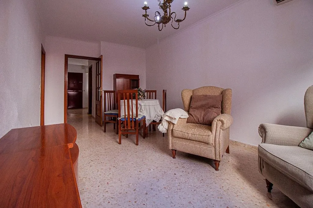 Dining Room - Chalet with Air Conditioning in La Rinconada