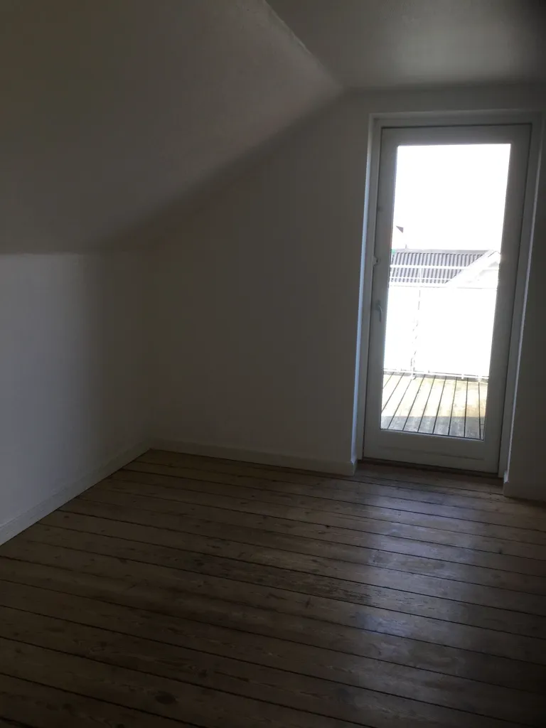 Pièces - 3-Bedroom Apartment with Balcony in Silkeborg Centre