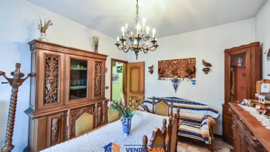 Salle à manger - Quadruplex with Balcony in Villastellone