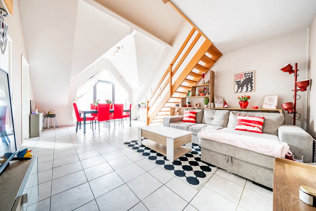 Elutuba - Duplex with Balcony in Ecaussinnes Village