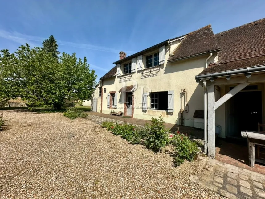 Extérieur - Propriété de Charme avec Deux Maisons dans la Vallée de l’Eure
