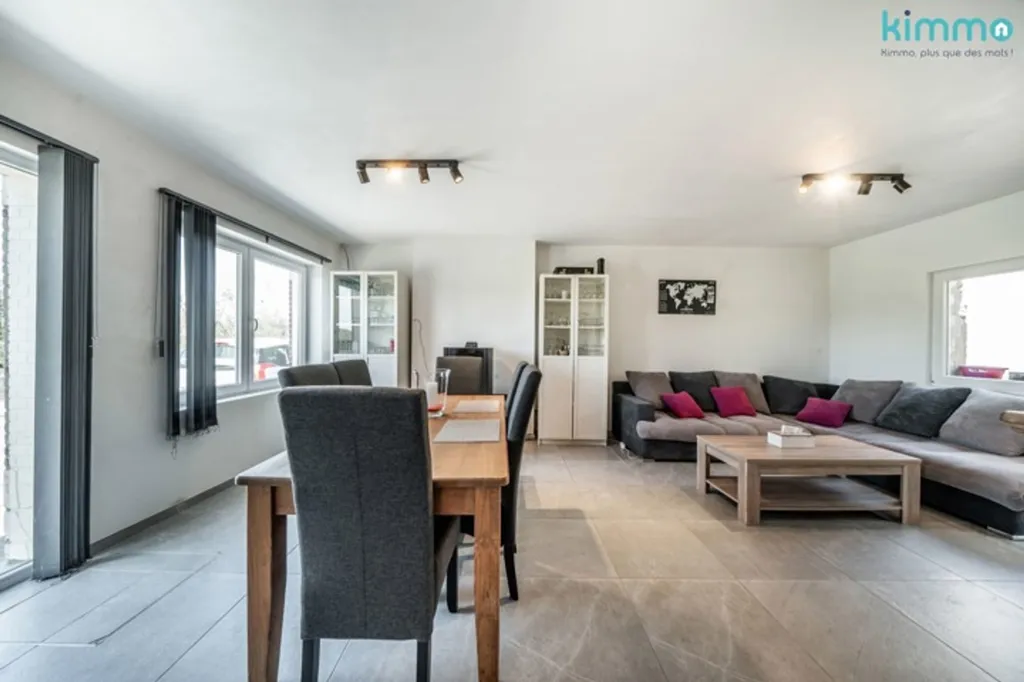 Salle à manger - Maison avec Terrasse à Auvelais