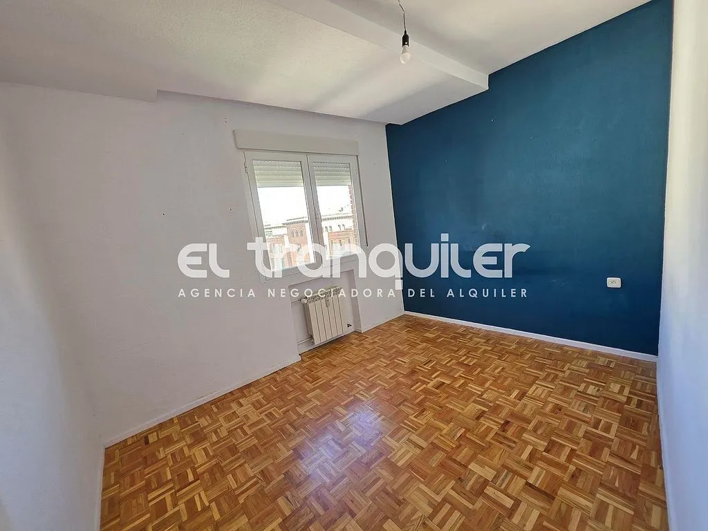 Pièces - Apartment with Terrace in De Teruel Street