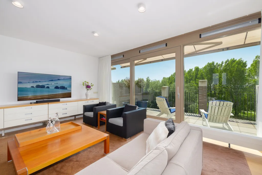Elutuba - Luxury Penthouse with Castle View in Beeckendael