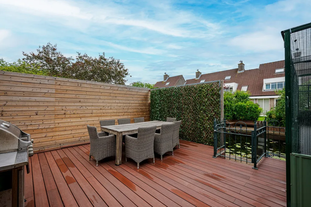 Terrazza - Herrenhaus with Waterfront in Voorschoten