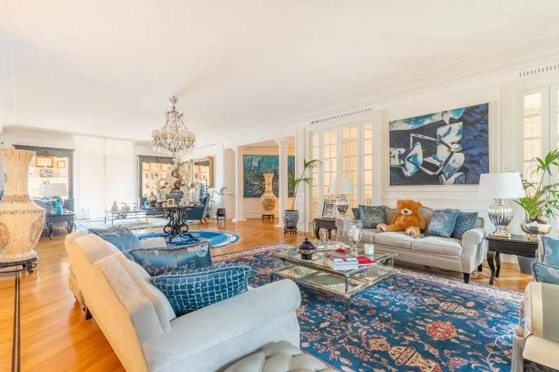 Living Room - Historic Residence with Private Pool in Milan