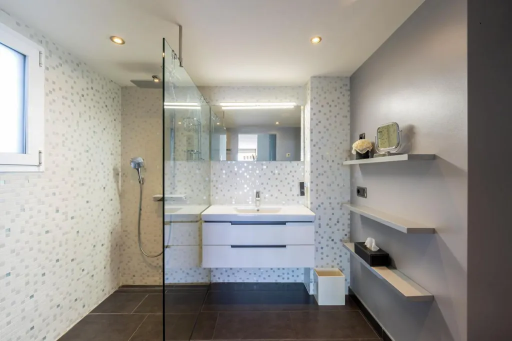 Bathrooms - Refurbished Flat with Terrace in Son Armadams, Palma