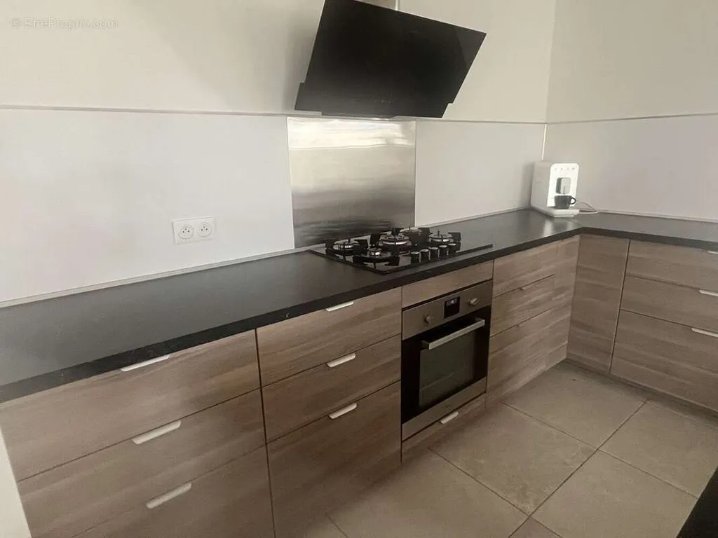 Kitchen - Renovated House with Garden in Denat
