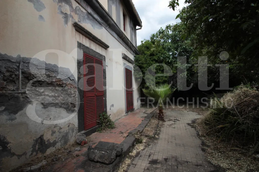 Välivaade - Villa to Renovate with Garden in Mascalucia