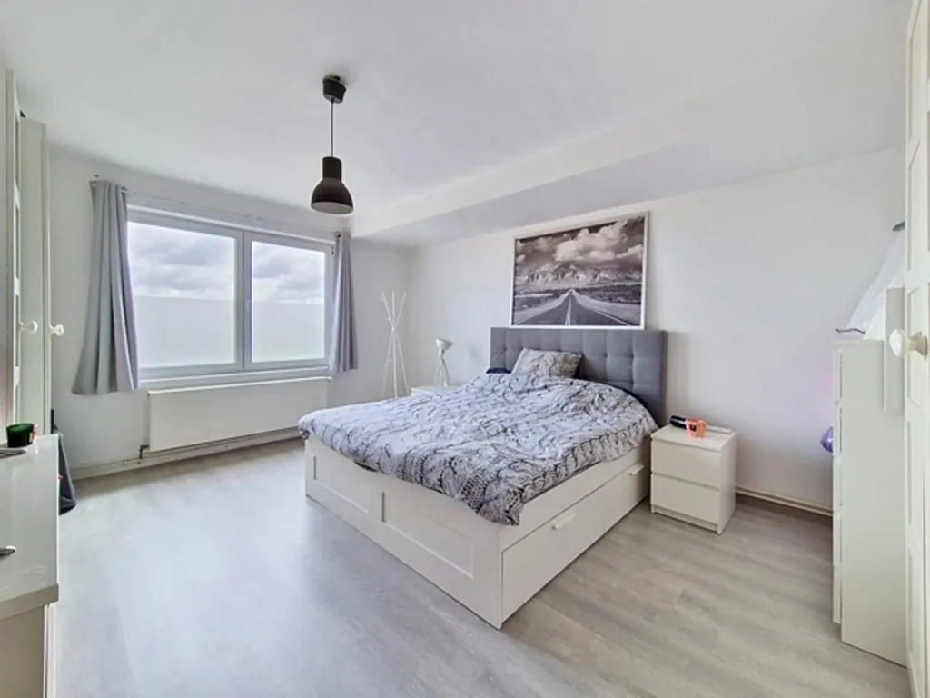 Chambres - Maison 4 Façades avec 2 Logements à Orp-Jauche