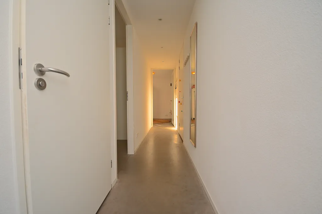 Furnished Two-Bedroom Flat with Balcony in Groningen