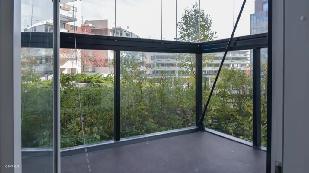 Balcone - Compact Apartment with Balcony in Pitäjänmäki, Helsinki