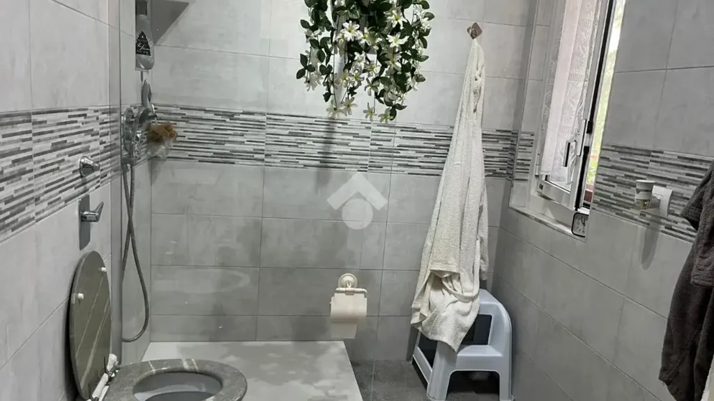Salles de bain - Modernised Studio with Balcony in Sesto San Giovanni