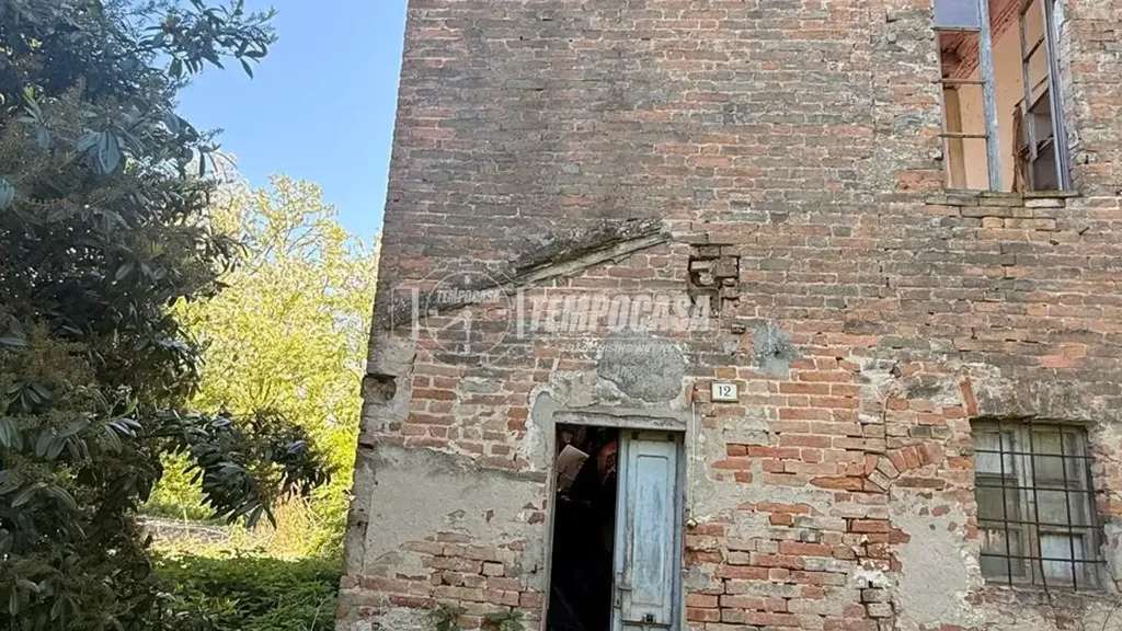 Välivaade - Rustic House with Garden in Rottofreno