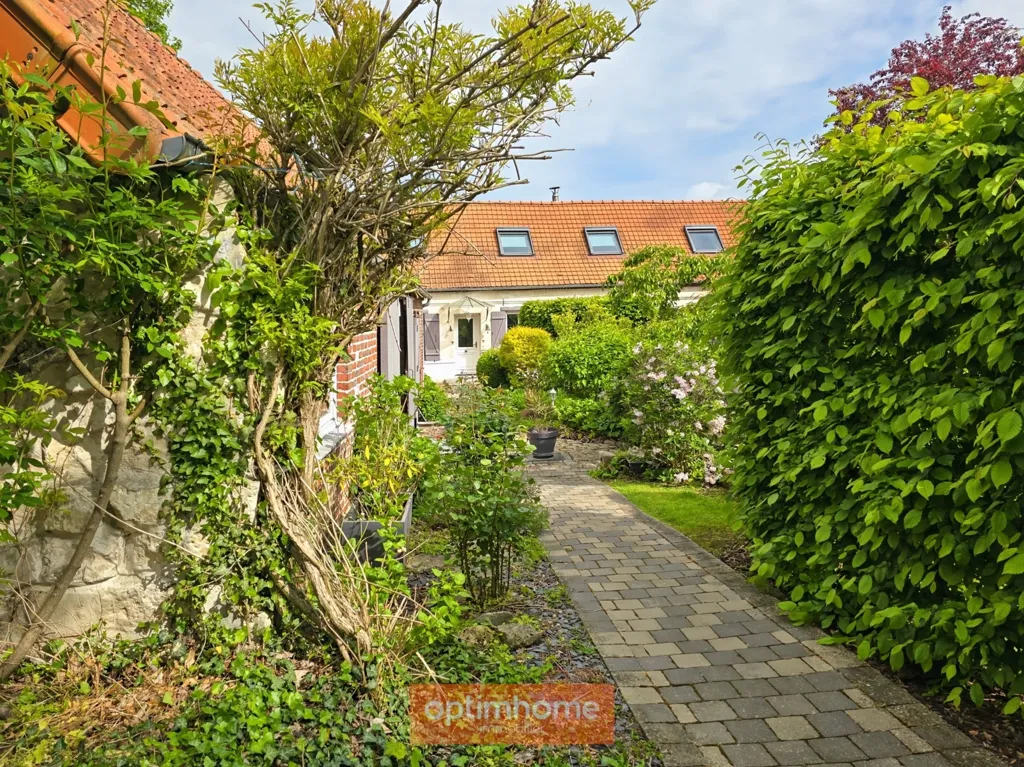 Jardin - Corps de Ferme Rénové avec Dépendance à Wanquetin