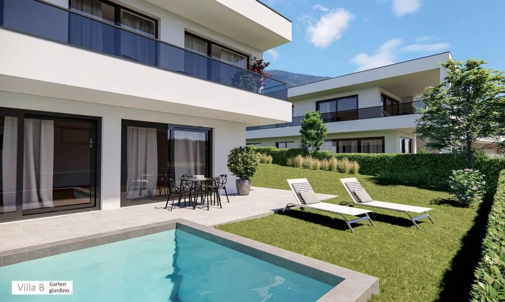 Piscina - Luxury Villa with Pool in Merano