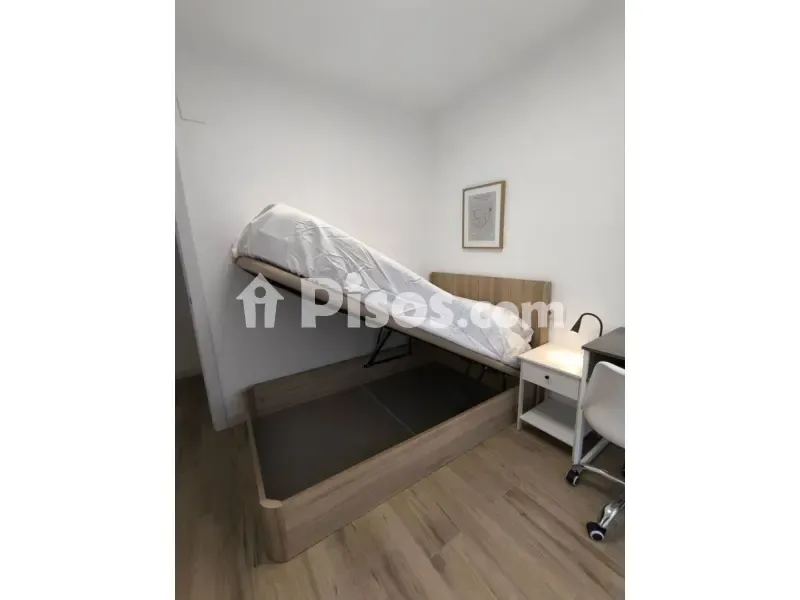 Chambres - Student-Friendly Flat with Terrace in Moncada