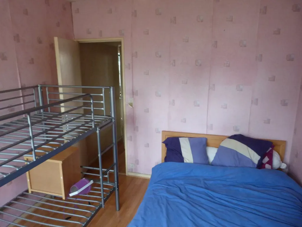 Chambres - Appartement T3 avec Parking en Centre-Ville