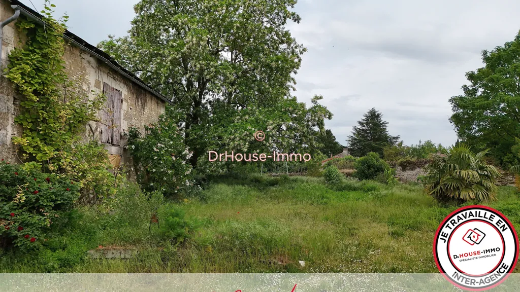 Aed - Character House with Dependencies in Mirebeau