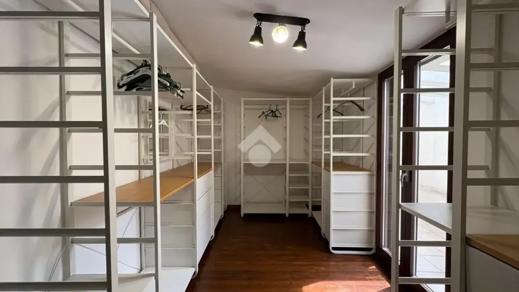 closet_dressing