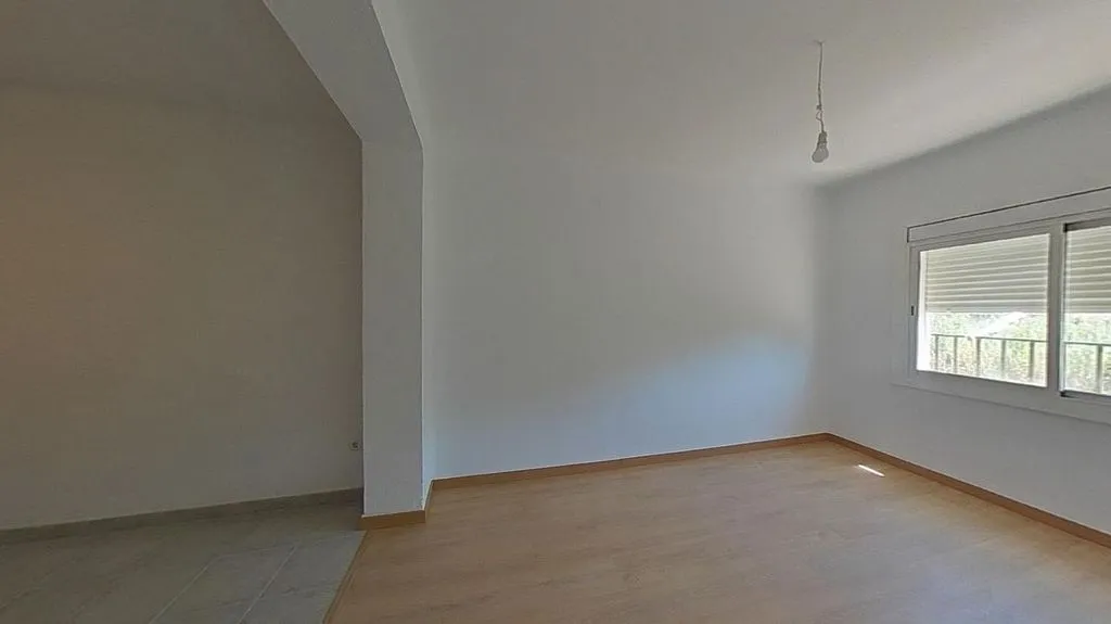 Toad - 3-Bedroom Apartment in Mollet del Vallès