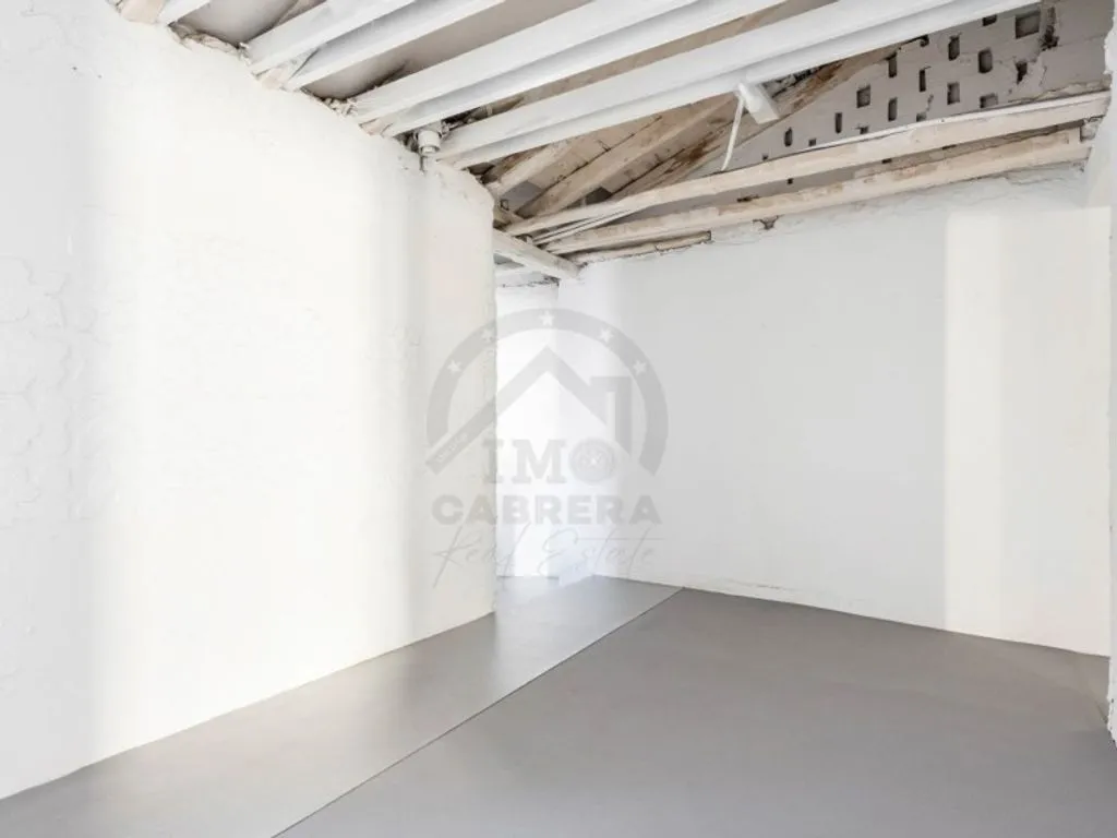 Toad - Luxury Apartment with Rooftop Access in Salamanca