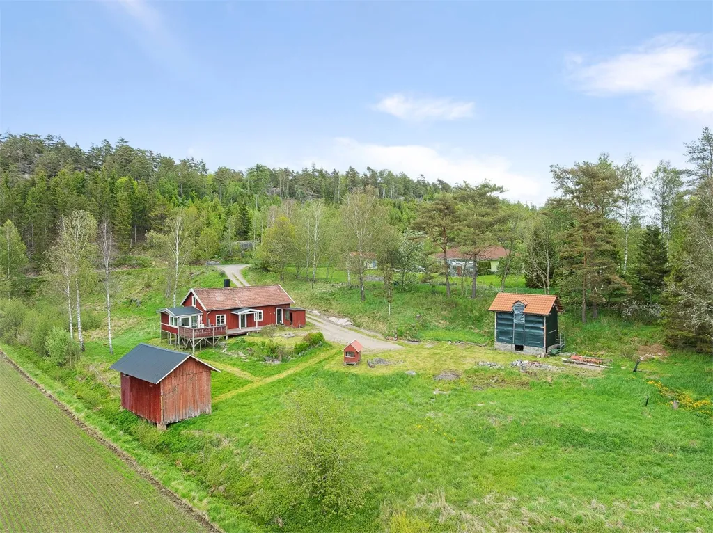 Vue aérienne - Charming Cottage with Garden in Brattön