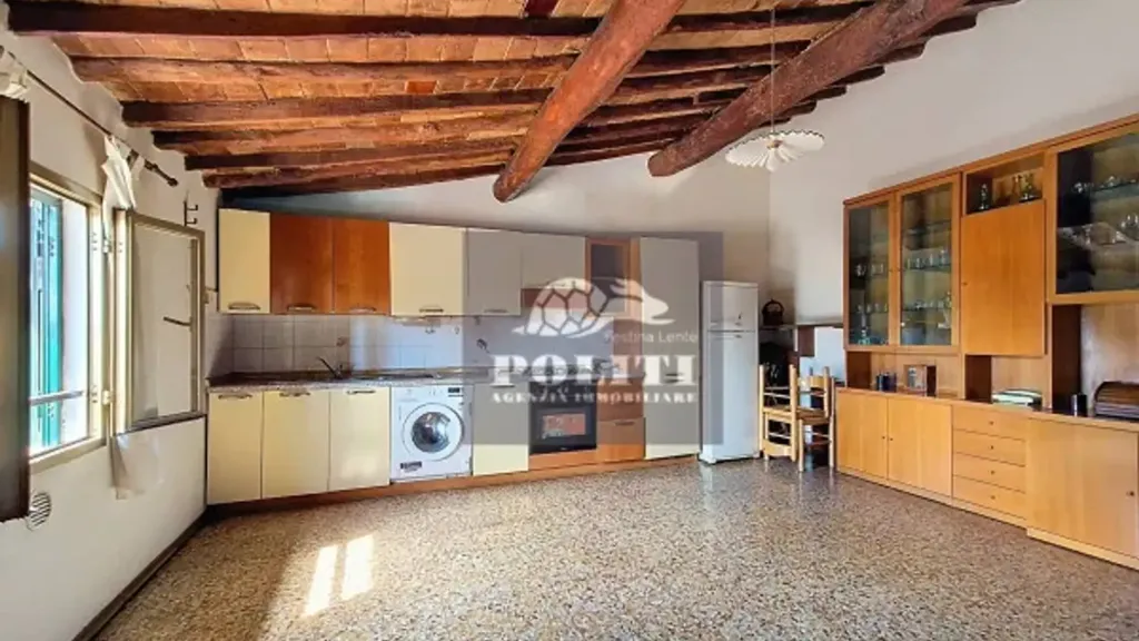Köök - Bright Trilocale with Balcony in Empoli