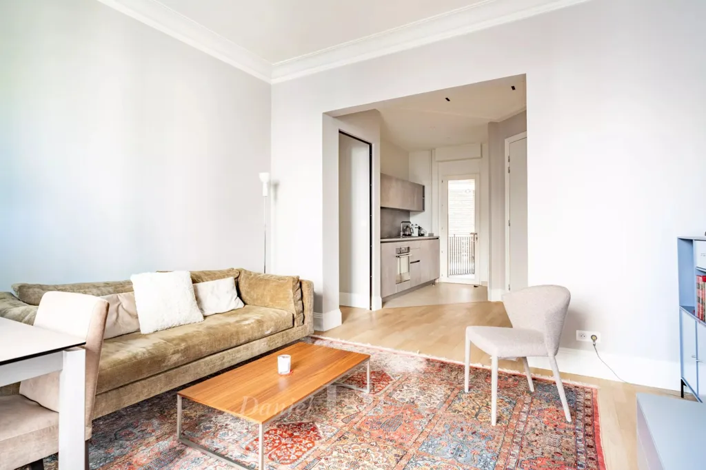 Séjour - Appartement avec ascenseur au 16e arrondissement de Paris