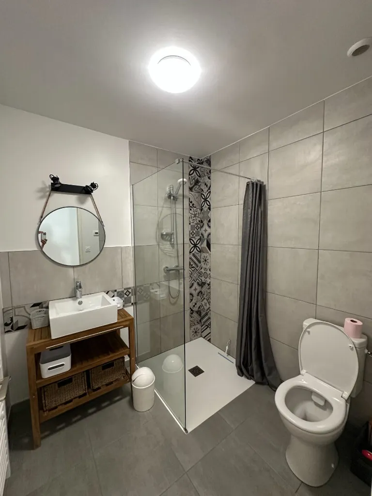 Vannitoad - Renovated Maison de Bourg with Garden in Anché