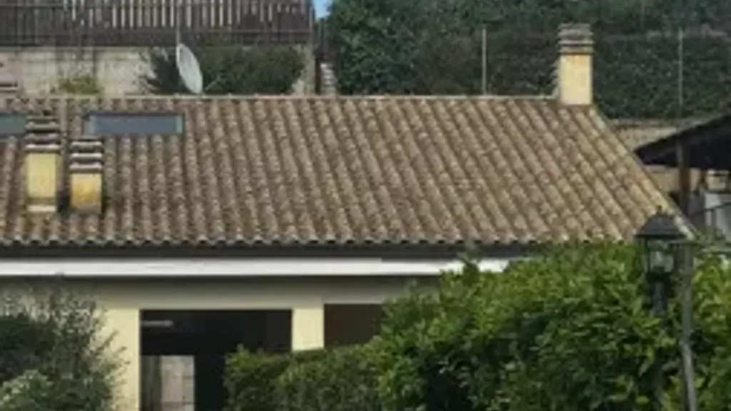 Välivaade - Semi-Finished Villa with Garden in Riano